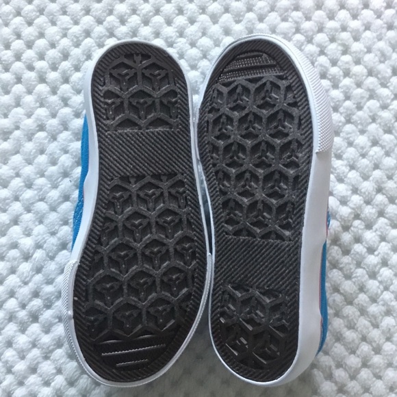 Girls blue and pink size 7 shoes NWT - Picture 6 of 9